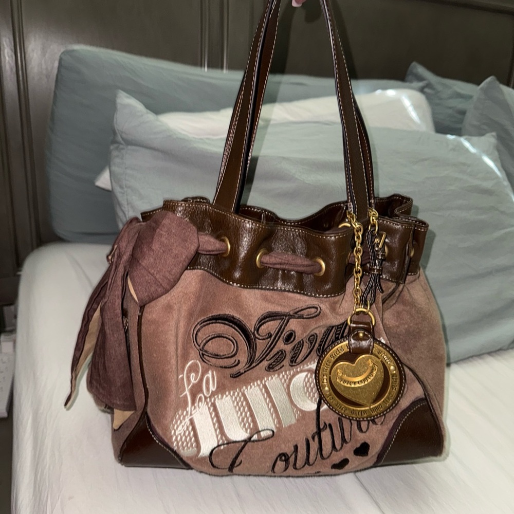 RARE Via La Juicy Couture daydreamer 
Still has plastic wrapping on, very clean!